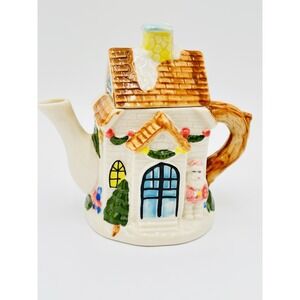 Vintage Christmas Cottage Teapot Ceramic House Santa Holiday Decor 1lb 7oz
